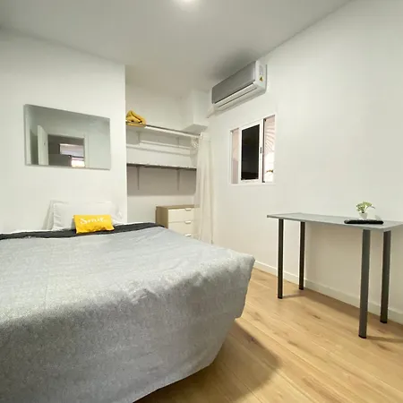 Gypsy Budget Shared Flat Валенсия