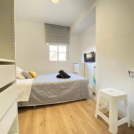 Gypsy Budget Shared Flat Homestay Valencia