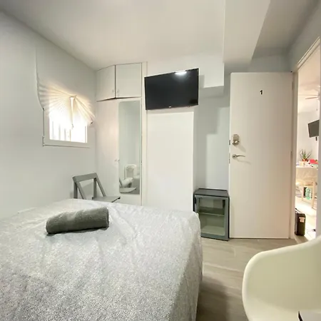 Gypsy Budget Shared Flat Homestay Valencia